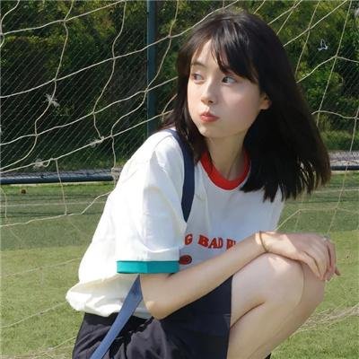 玛丽的白色连衣裙